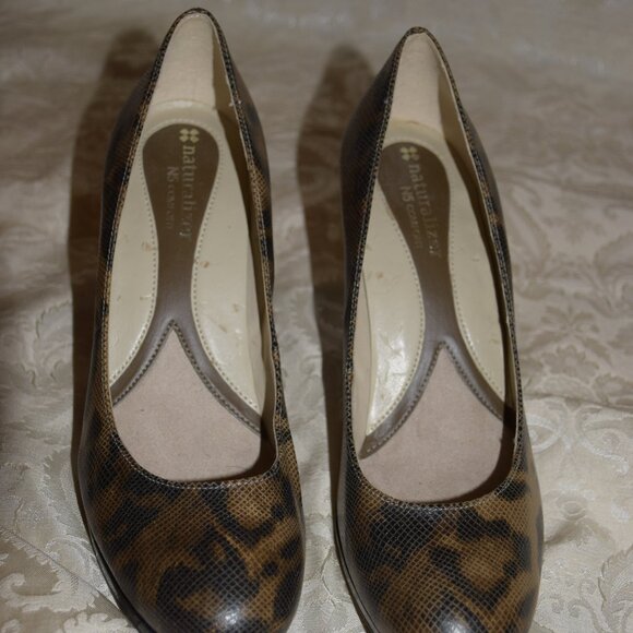 NATURALIZER N5 Comfort Heels Leopard Print Size 7.5 - Picture 3 of 8